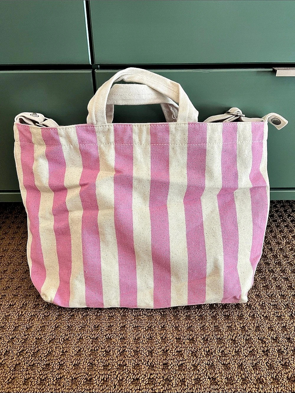 Horizontal Zip Duck Baggu - pink and cream stripe